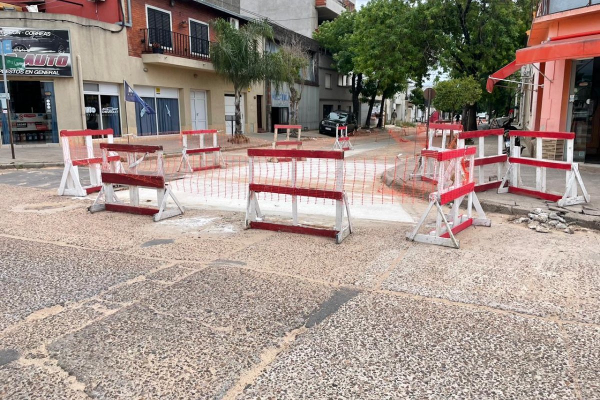 Avanza la reparacin del sistema cloacal y pavimento en calle Rucci